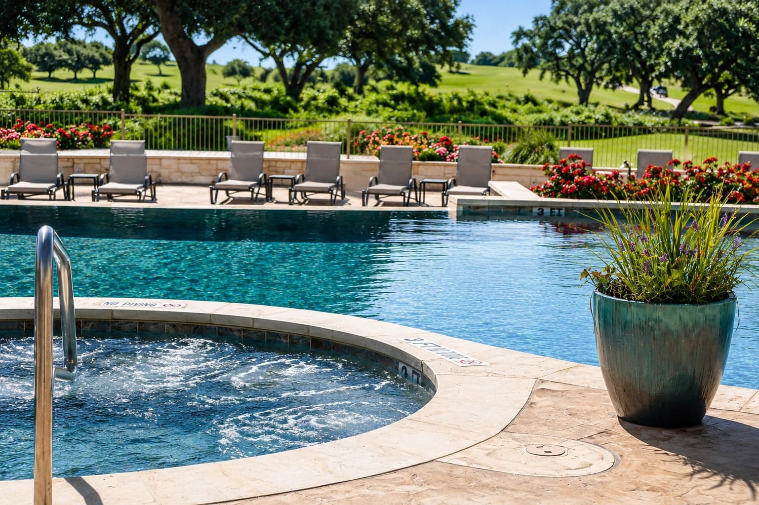 Real photo of the heated whirlpool hot tub area at Alsatian RV Resort